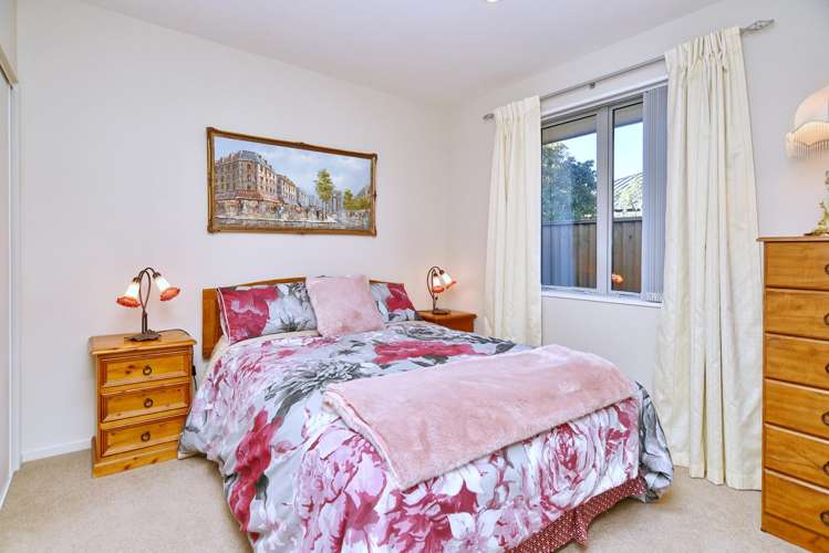 6 Saint Florian Place Woolston_17