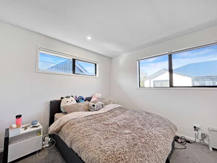  2/12 Biddle Crescent Taitā_6