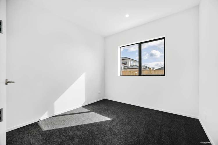 63 Drumbuoy Drive Flat Bush_11