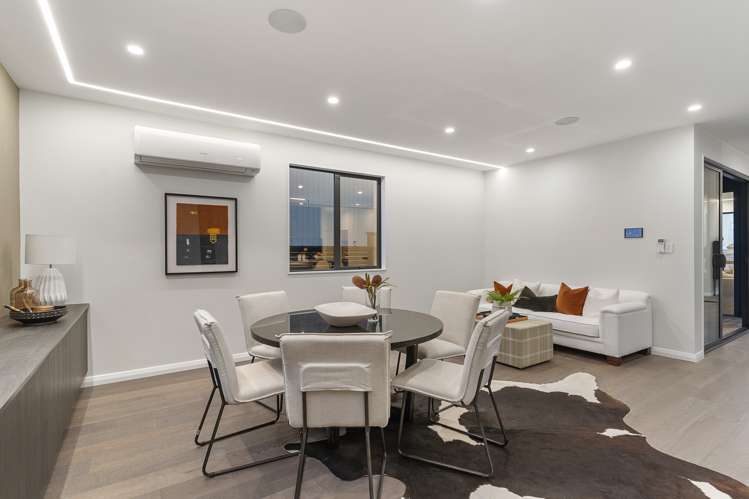 8 Kumukumu Road Long Bay_11