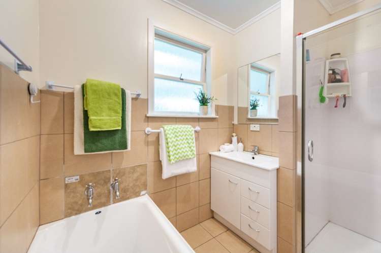 24 Kelkirk Street Kelston_12