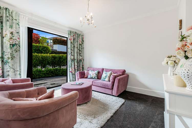 53 The Ritz Orewa_12