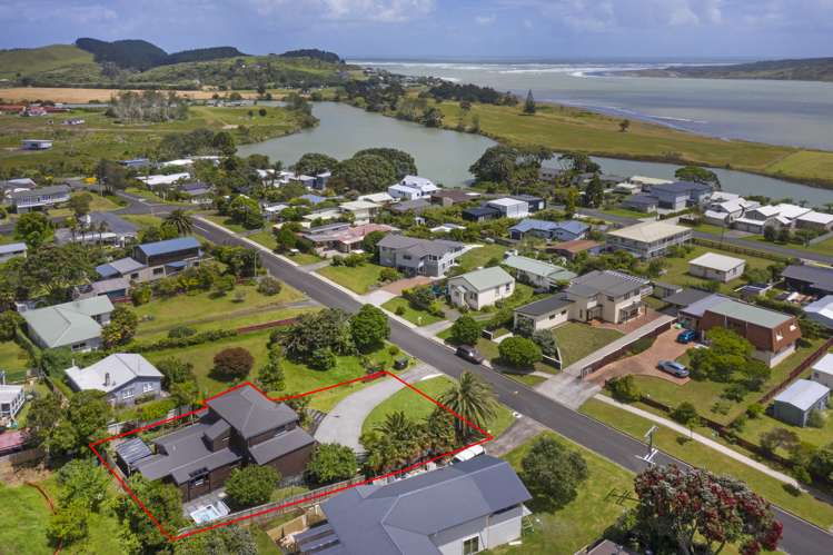 18 Taipari Avenue Raglan_1