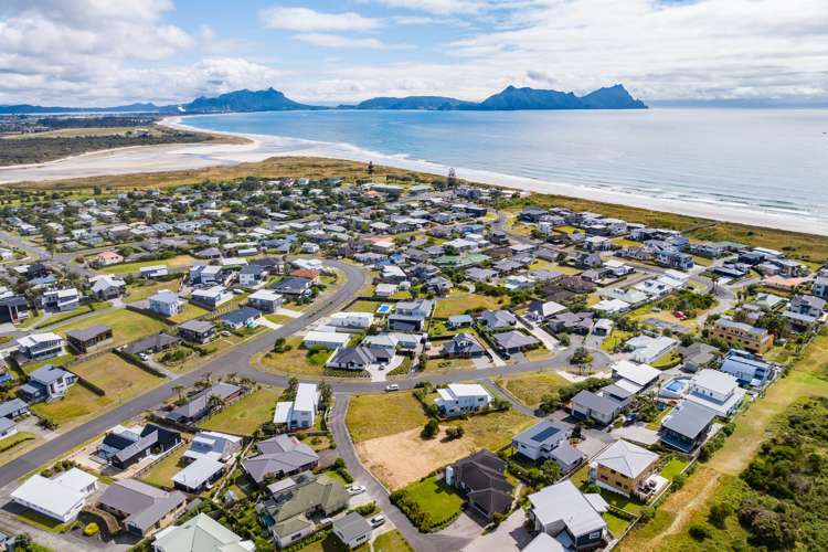 20 Kihi Place Ruakaka_14