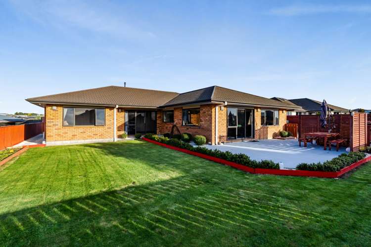 5d James Drive Bell Block_17