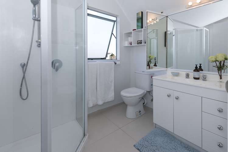 1/50 Drake Street Howick_15