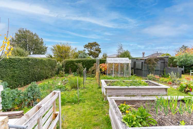 3 Herron Street Brockville_16