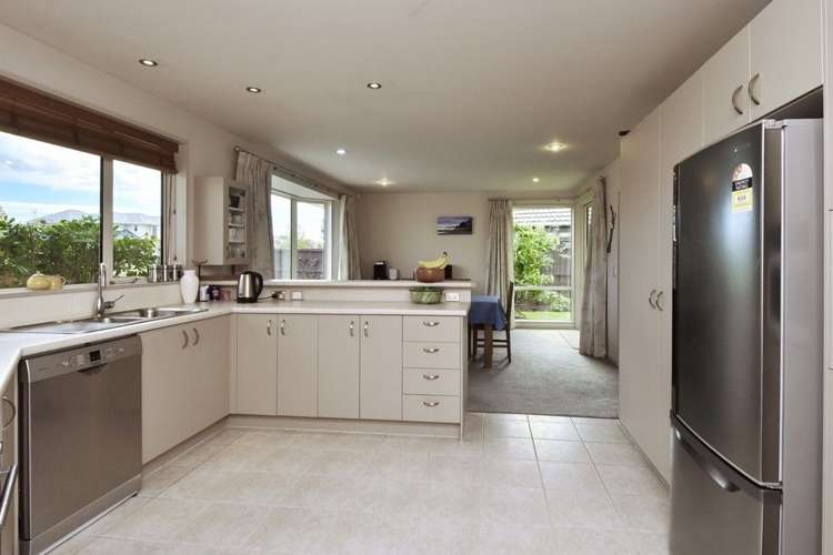 266 Southfield Drive Lincoln_10