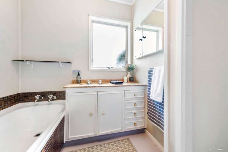 2 Stallard Place Glen Eden_6