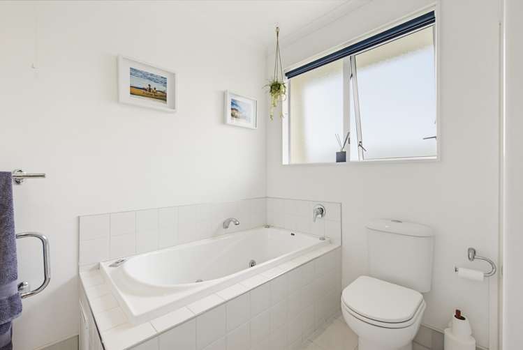 22 Gray Avenue Paraparaumu Beach_33