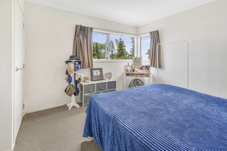 19h Inverness Avenue Hamilton East_12