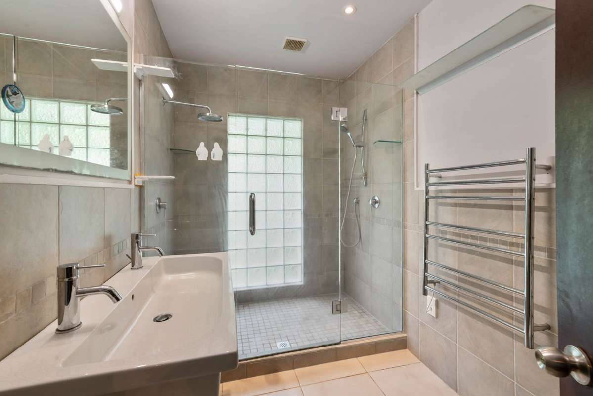 25 & 27 Kauri Glen Road_5