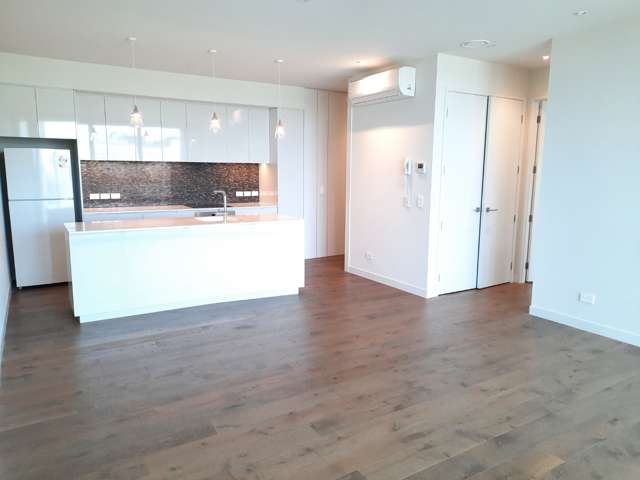 223b Greenlane West  (Alexandra Park Apts) 1662_4