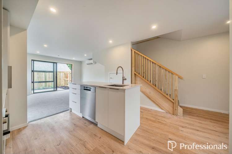 31 Wainuiomata Road_2