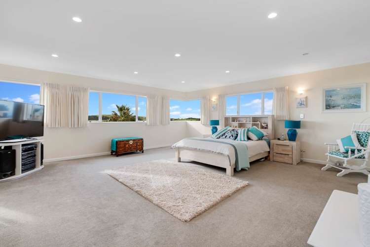 20 Clansman Terrace Gulf Harbour_11