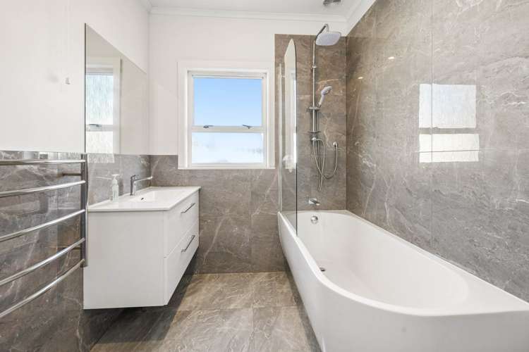 1/7 Te Atatu Road Te Atatu South_13