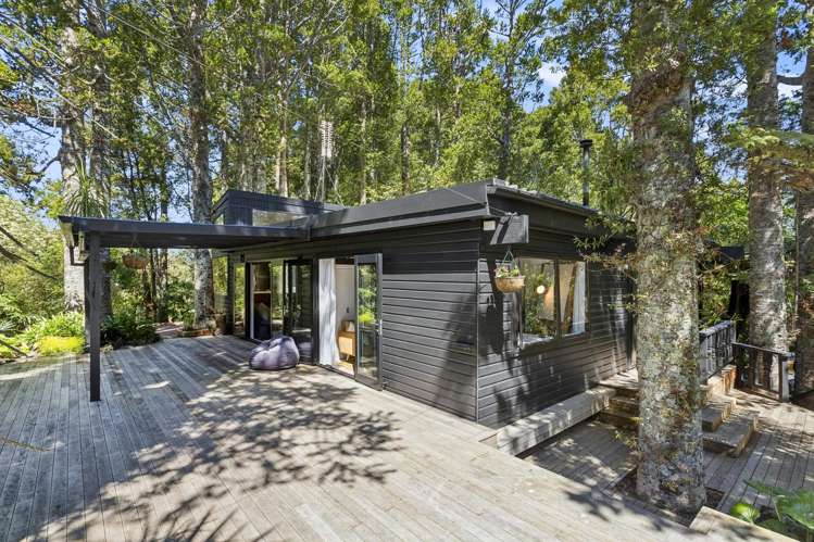 34 Hollywood Avenue Titirangi_27