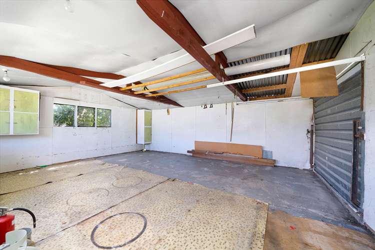 24 Cobham Crescent Kelston_5