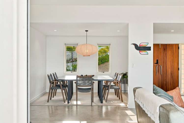 33 Lax Crescent Leigh_26