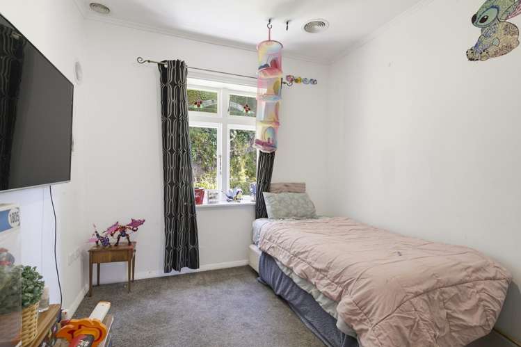 1015 Makara Road Makara_6