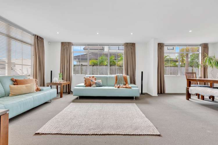 17 Pine Harbour Parade Beachlands_1