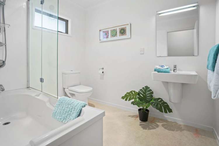 2/14c Moffat Road Red Beach_15