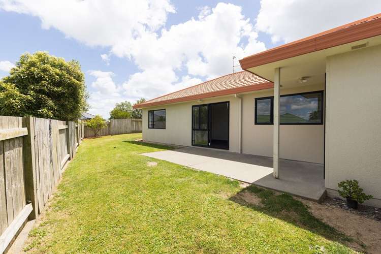 21 Logan Way Kelvin Grove_9