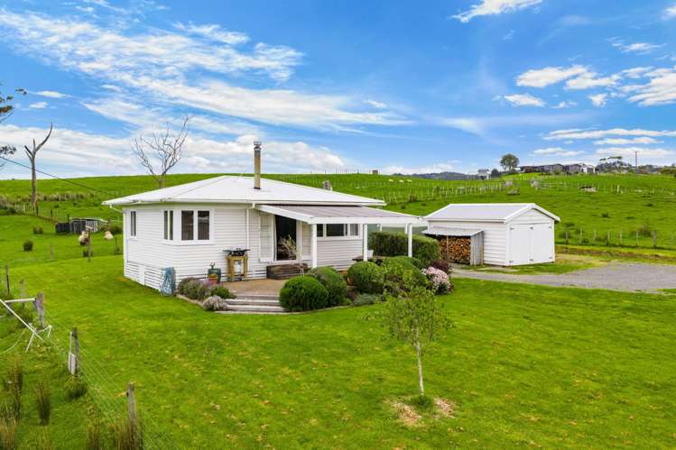 15 Massey Road Waipu_13