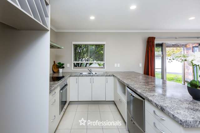 64 Evergreen Crescent Trentham_3