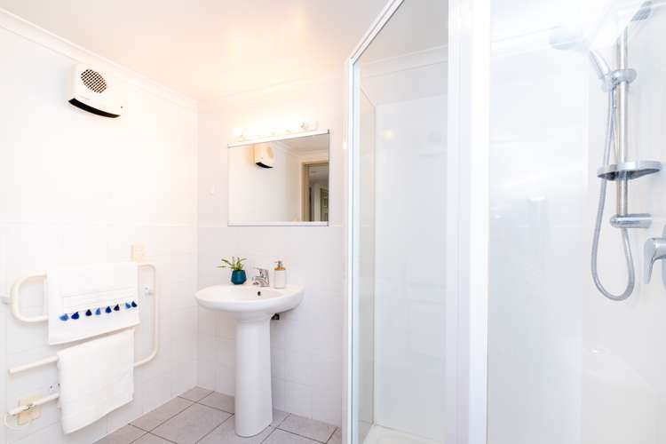 2 North Terrace Westshore_15