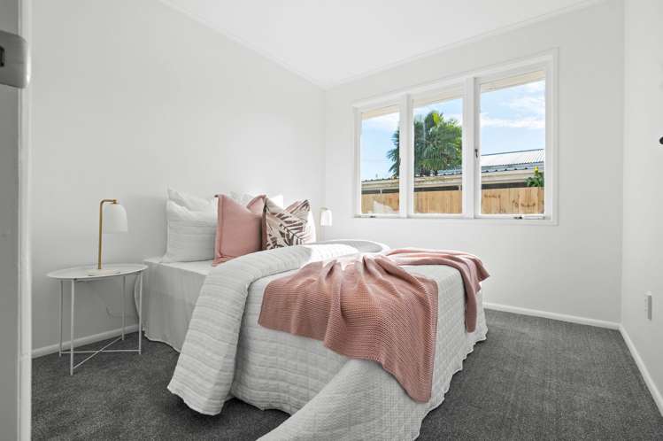 8 Dalesford Street Silverdale_11