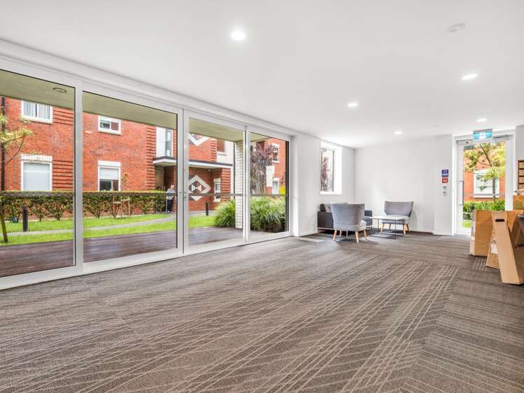 203/1B Soljak Place Mount Albert_14