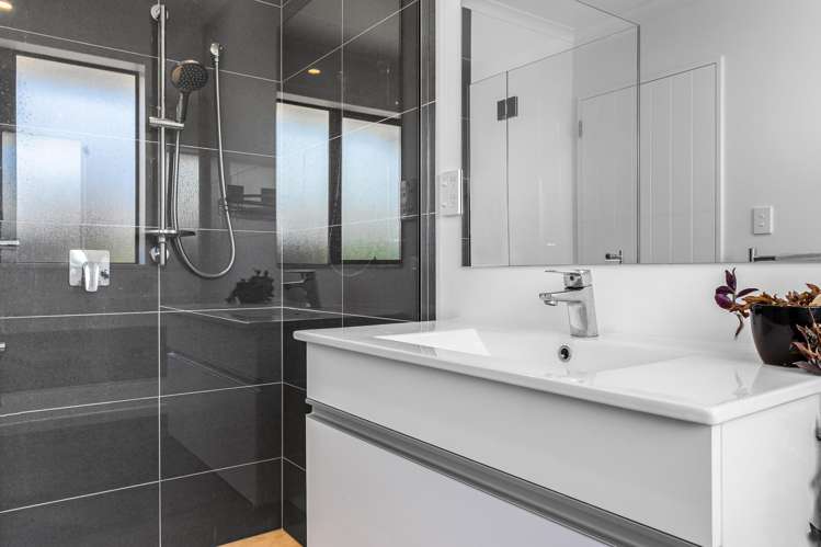 7 Helicon Street Pegasus_11