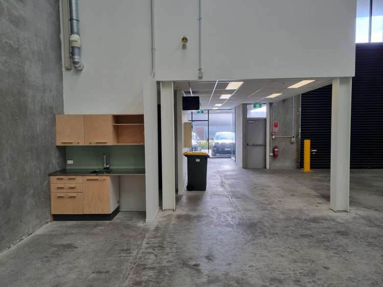 2/20 Highgate Parkway Silverdale_6