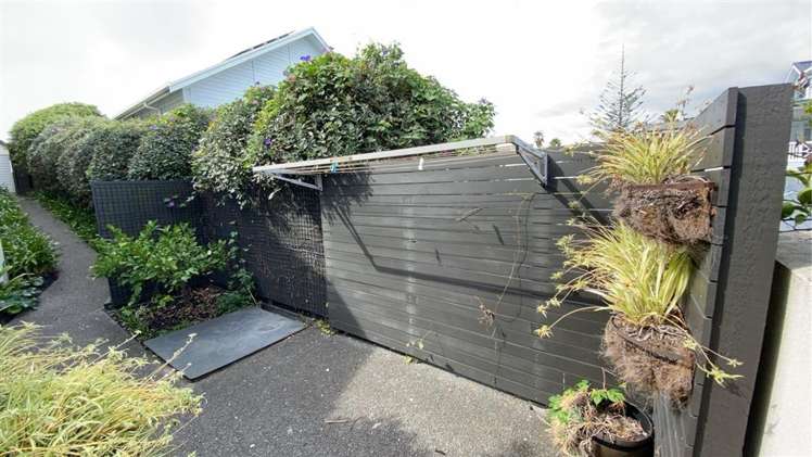 171 (Apt 2) Oceanbeach Road Mount Maunganui_18