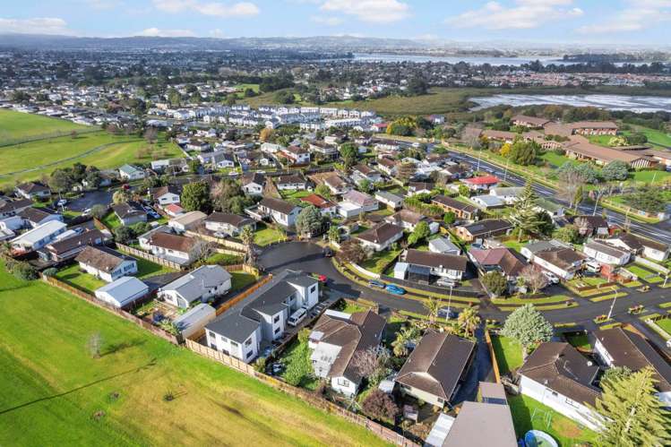 16 Anglers Way Wattle Downs_4