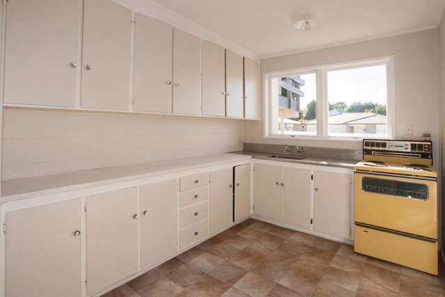 Two Bedroom Unit - Great location