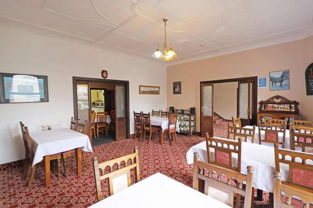 40 Gore Street + 41 Barrow Street Bluff_3