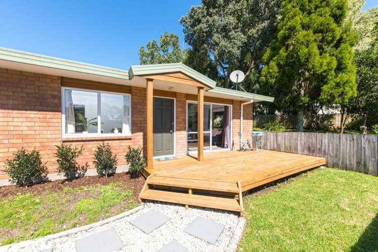 6a Quiet Street Te Atatu South_0