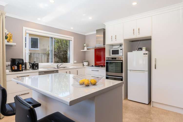 10 Larsen Crescent Tawa_6