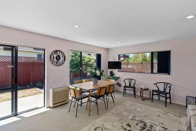 2/12 Carlsen Street Burwood_3