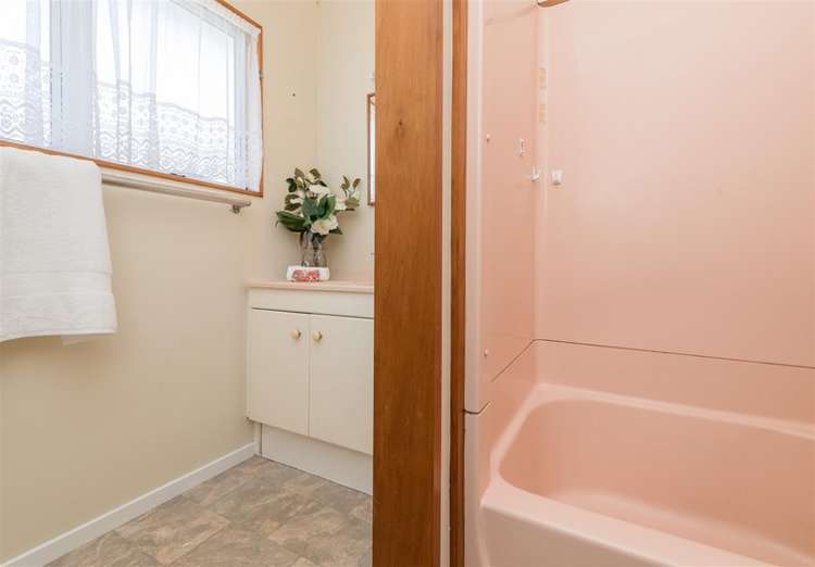 5 Newport Way The Brook_10