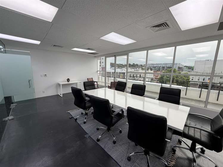 130 Broadway Newmarket_3