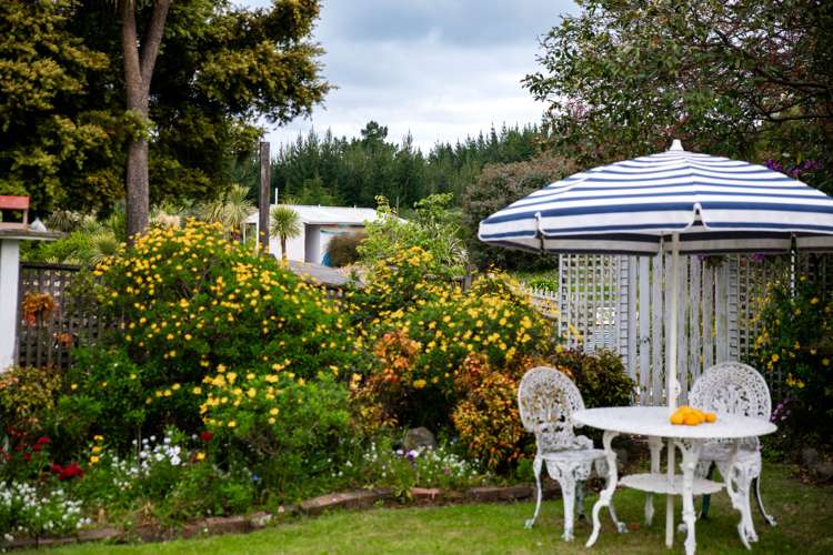 2 Rotten Row Waikuku Beach_17