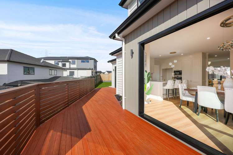 17 Ballyalton Crescent Flat Bush_26