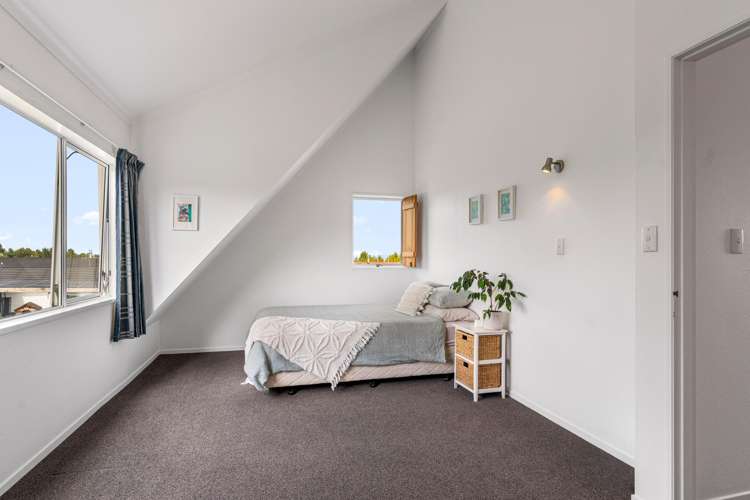 2 Newberry Place Richmond Heights_11