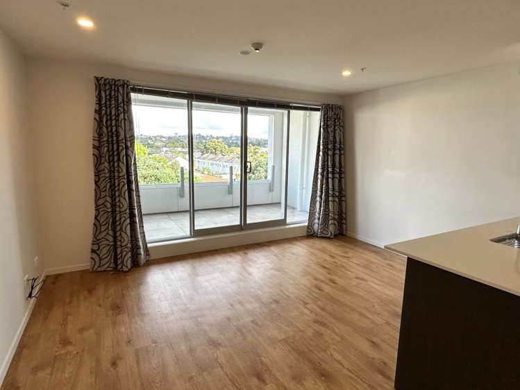 304/25 Bute Road Browns Bay_3