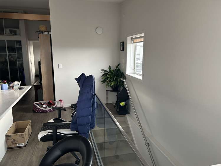 1/27 Packham Crescent Stoke_12