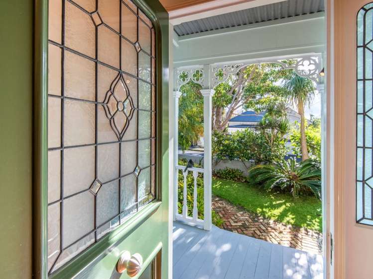 8 Burgess Road Devonport_2