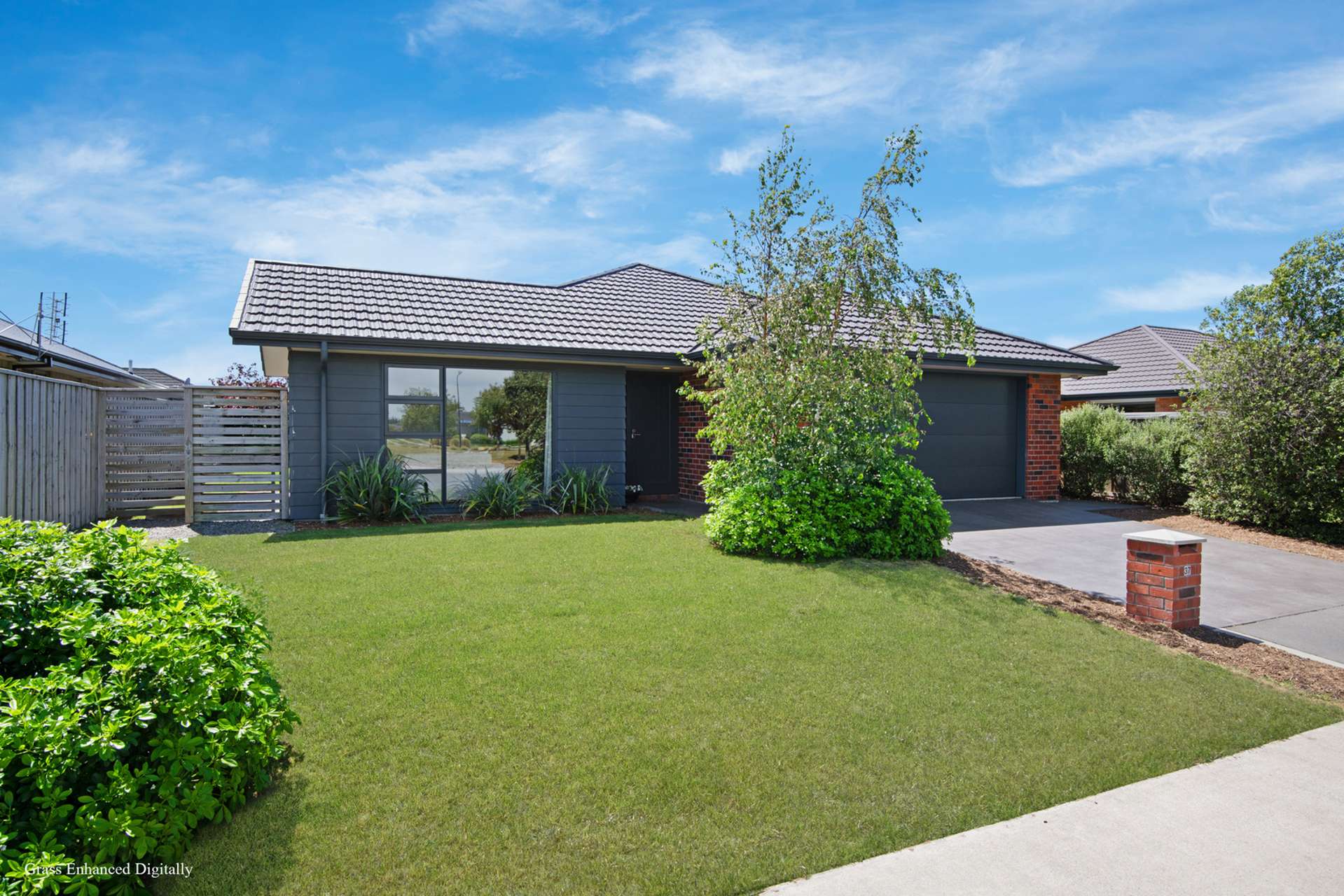 37 Faringdon Boulevard Rolleston_0